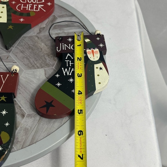 Set of 4 Wooden Christmas Ornaments Folk Art Snowman JOY Jolly Primitive Rustic - Picture 8 of 10